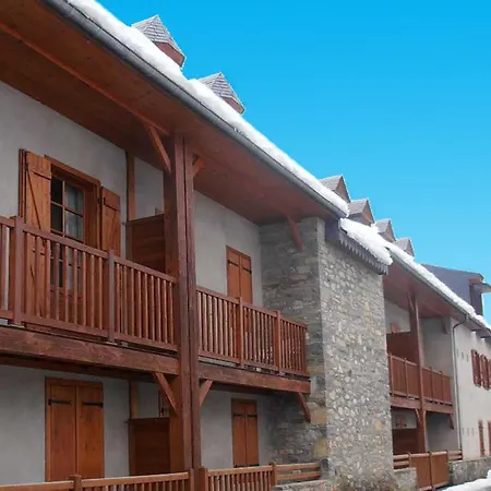 2 Pieces Avec Balcon Et Piscine - Fr-1-504-148 * Vignec