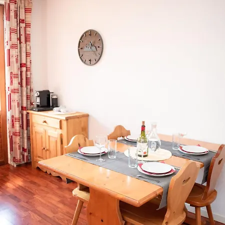 2 Pieces Avec Balcon Et Piscine - Fr-1-504-148 דירה Vignec