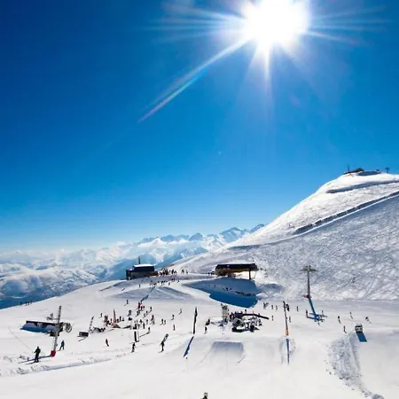 2 Pieces Avec Balcon Et Piscine - Fr-1-504-148